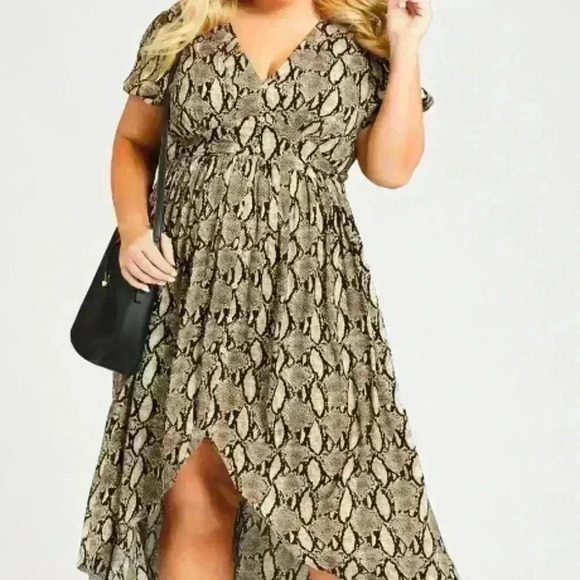 Avenue Snake Print High Low Puff Sleeve Maxi Dress NWT 26 - Picture 1 of 11